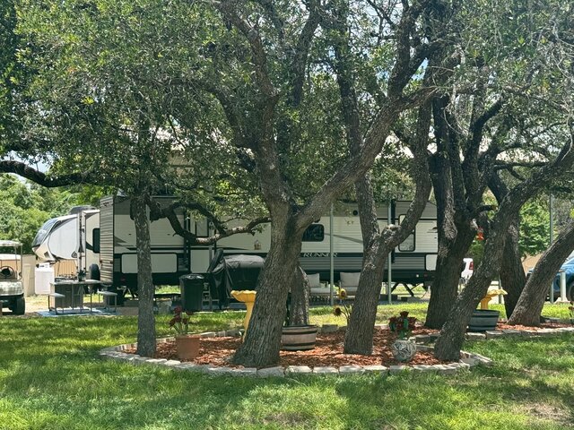 Image 3 for 03 Back in, Premium, Covered