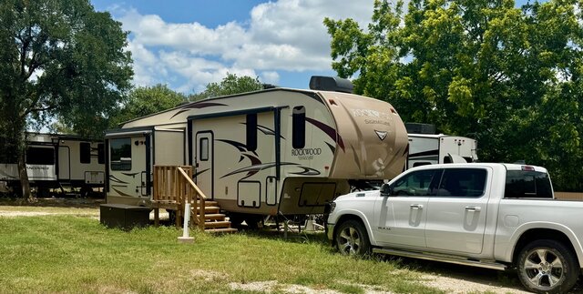 Image 1 for 05 Back in RV Site