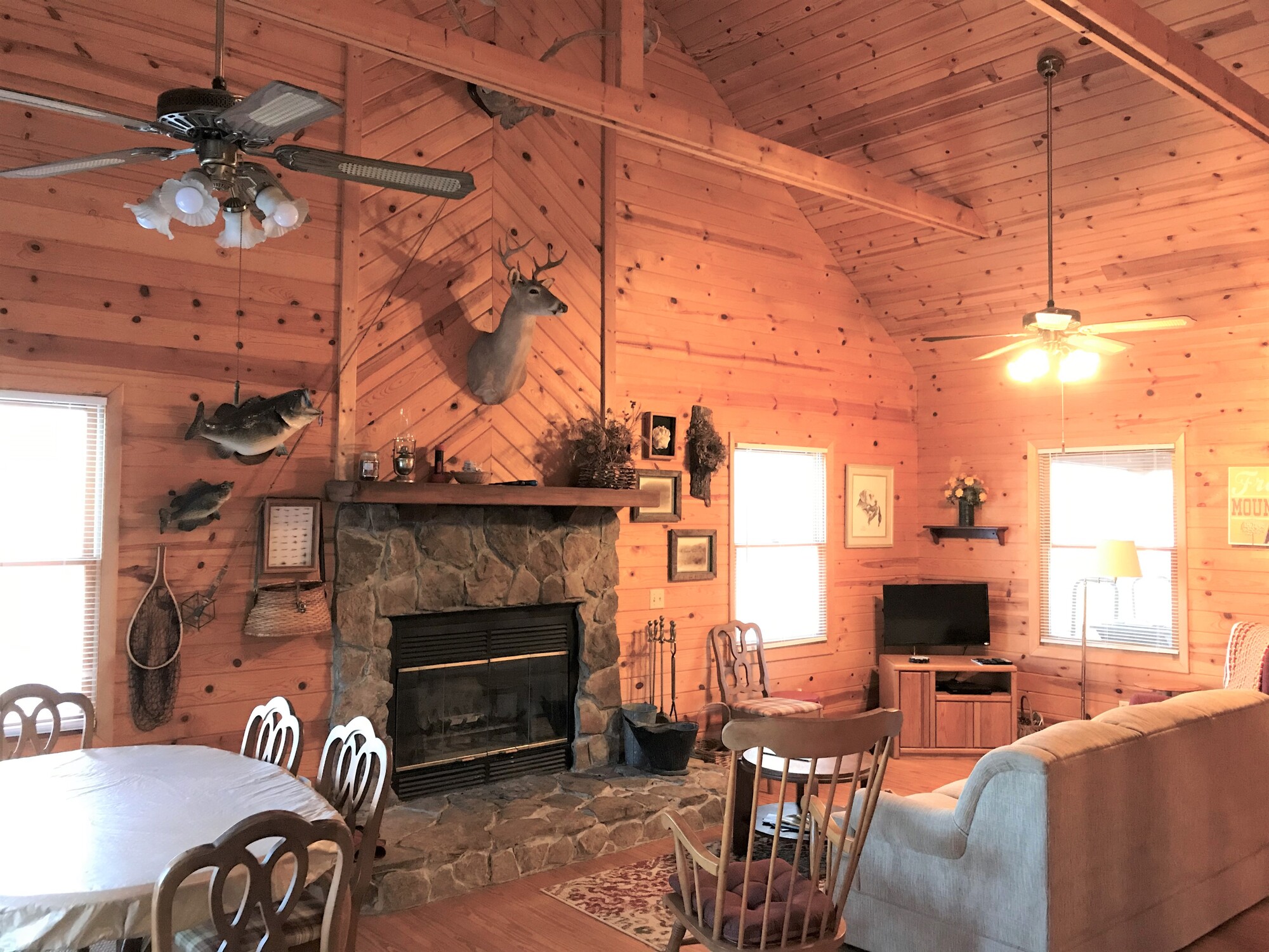 Paradise Hills Winery Resort and Spa in Blairsville, GA Hideaway