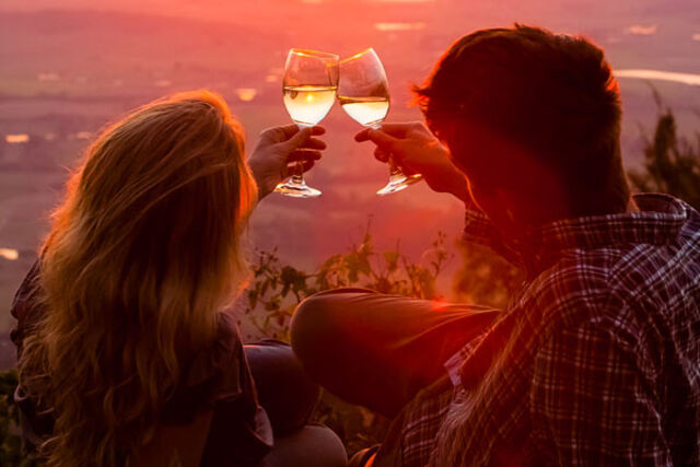 Image 1 for Romantic Rendez-Vous, February 