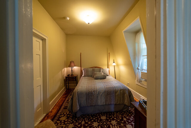 Image 2 for Suite 401