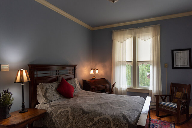 Image 1 for Queen Room 304