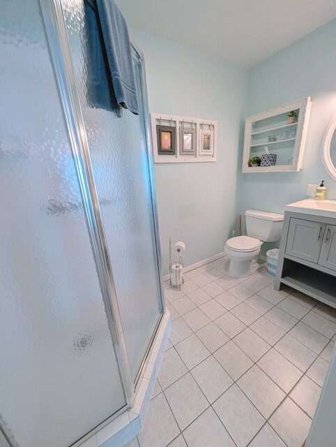 Image 5 for Lakeview Balcony w/Jacuzzi (The Study)