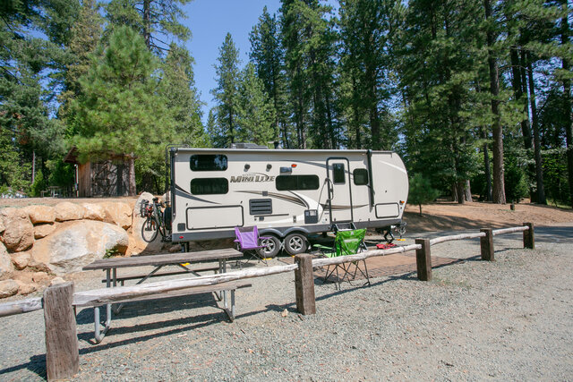 Image 2 for RV-17 BACK-IN: WATER, ELECTRIC, NO SEWER (30/20)