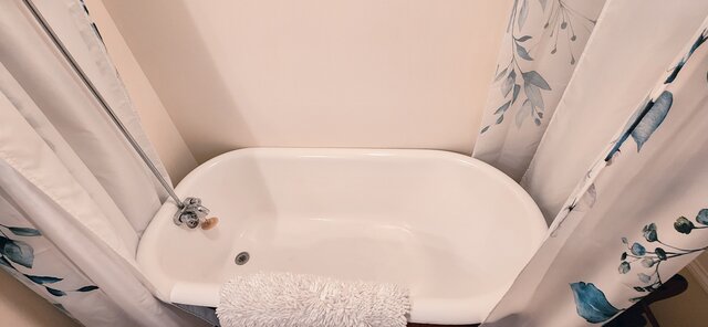 Image 9 for Kittery Point Room