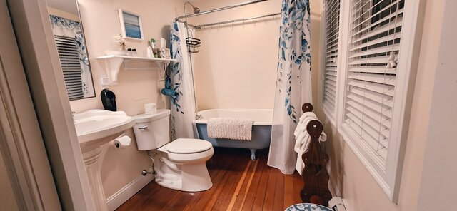 Image 6 for Kittery Point Room