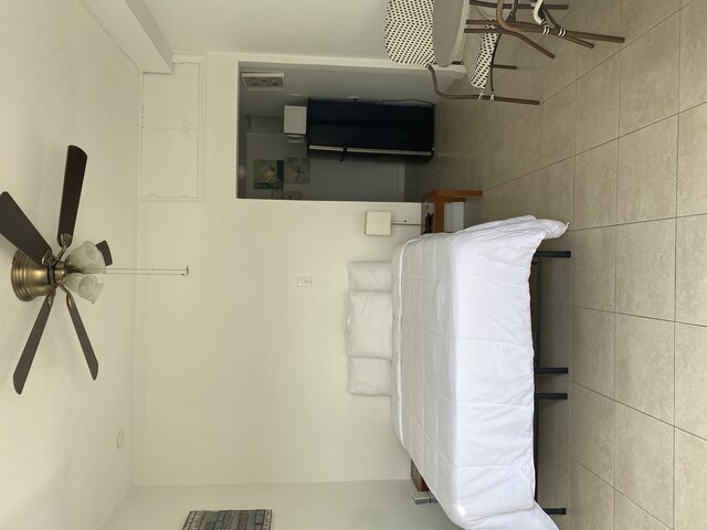 Image 2 for Studio 1 Queen Bed