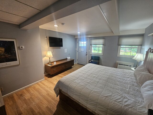 Image 1 for 030) Room 30 Terrace View King Room