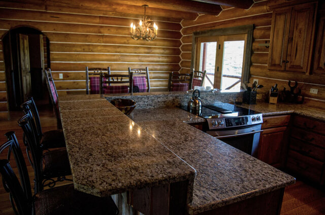 Image 11 for RBC The Lazy Doe Cabin