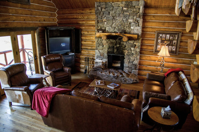 Image 13 for RBC The Lazy Doe Cabin