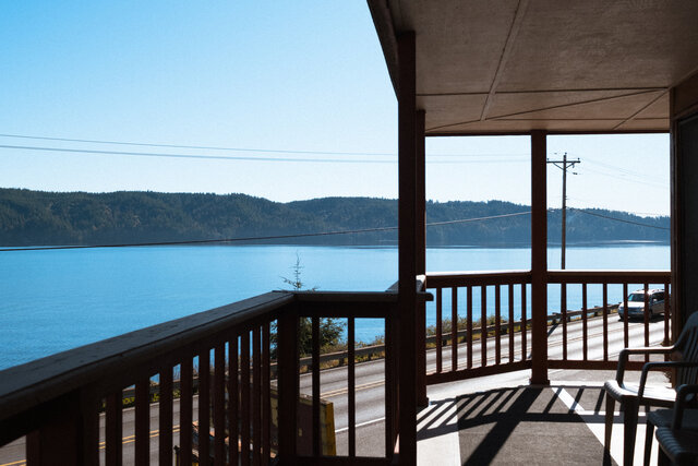 Image 11 for #03 Waterfront King (no pets)