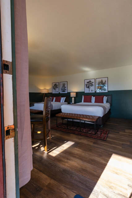 Image 2 for #09 Water View Double Queen (no pets)