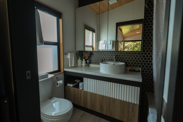 Image 9 for 2 Coho Cabin II