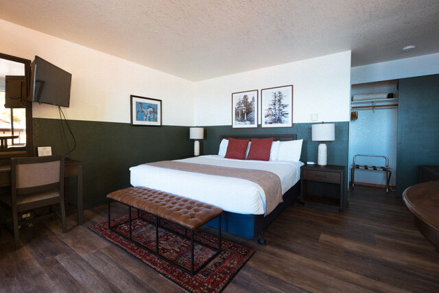 Image 3 for #01 Waterfront King (no pets)