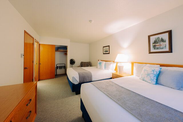 Image 3 for #17 1 Bedroom Suite/Double Queen Kitchenette (no pets)