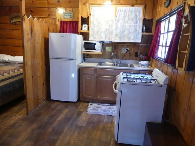 Image 2 for Trout Cabin 6