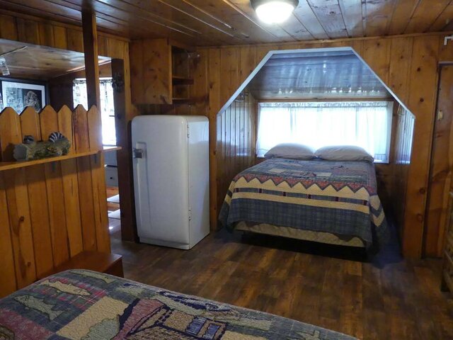 Image 6 for Raccoon Cabin 8