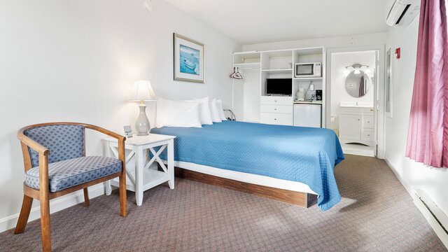 Image 1 for 24 Motel Room - 1 Queen Bed