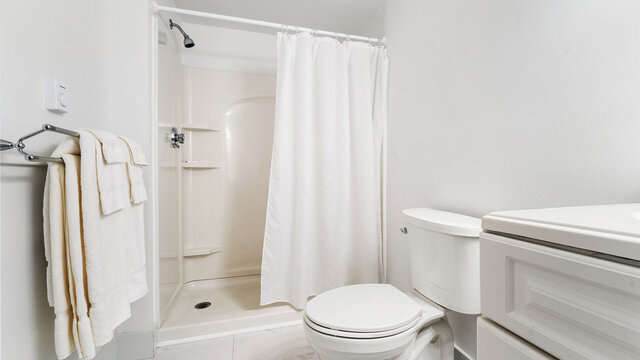 Image 5 for 24 Motel Room - 1 Queen Bed