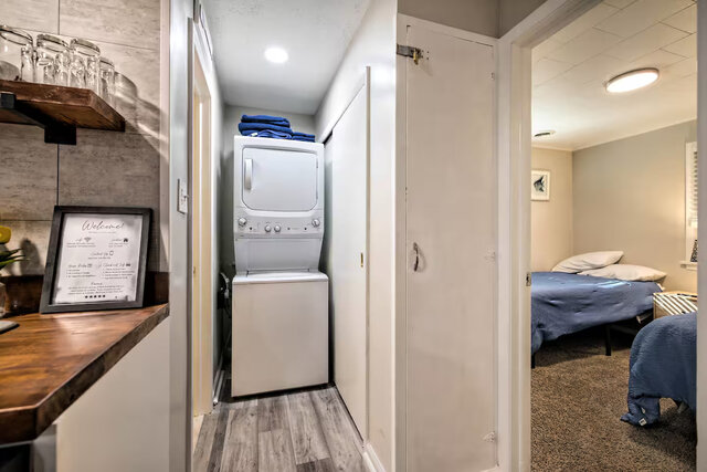 Image 11 for Lake Lure Back