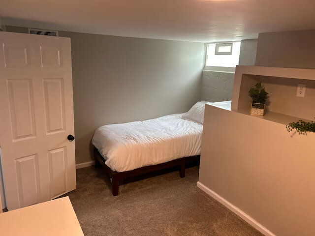 Image 2 for 2 BR Sleeps 5; Access Kelso Beach