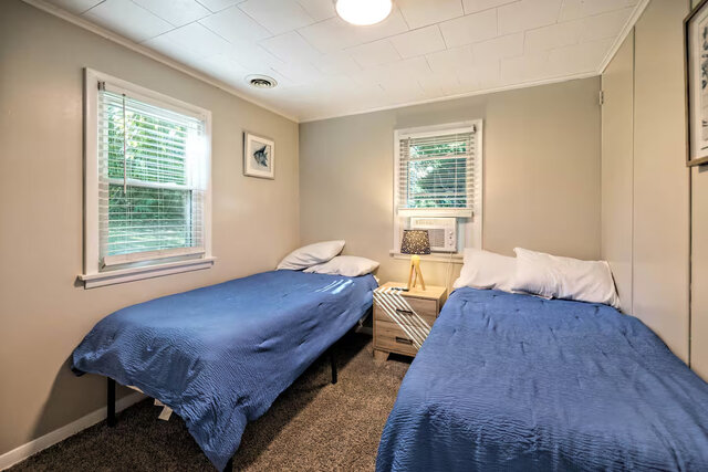 Image 7 for Lake Lure Back