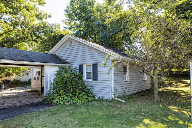 Image 13 for Lake Lure Back