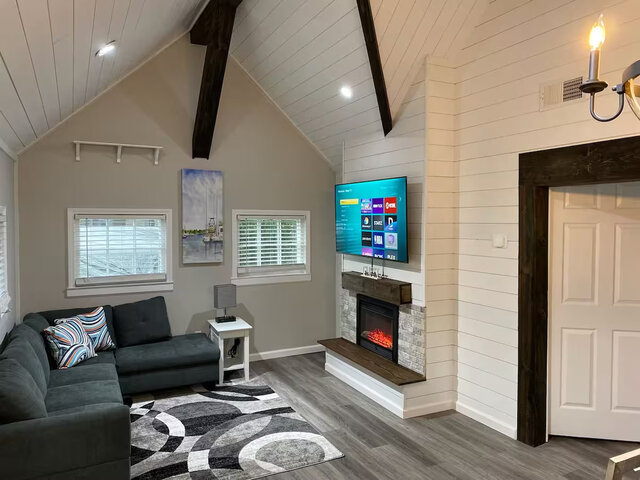 Image 5 for Lake Lure Front