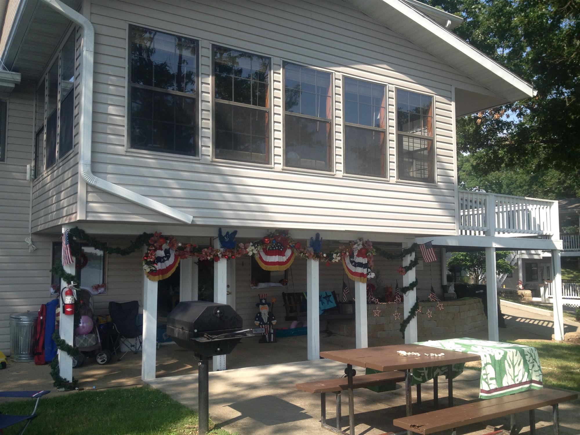 Sunset Inn Resort in Sunrise Beach, Missouri Cabins