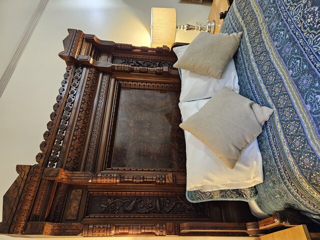 Image 7 for 02) The Suite