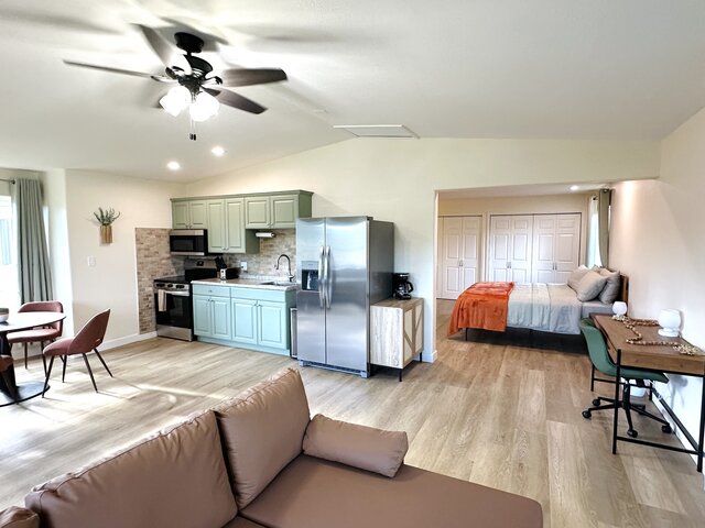 Image 2 for Sunrise Point Apartment