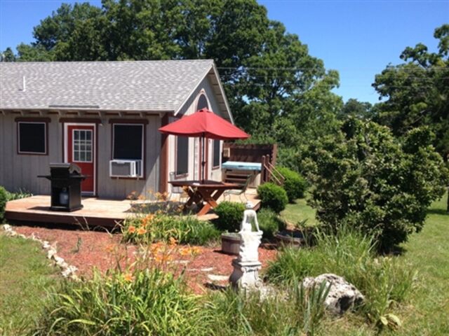 Image 1 for Mocking Bird Cabin Suite