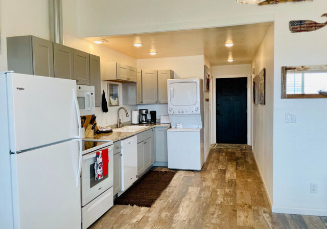 Image 1 for 1BR W/D Nautical Suite #205