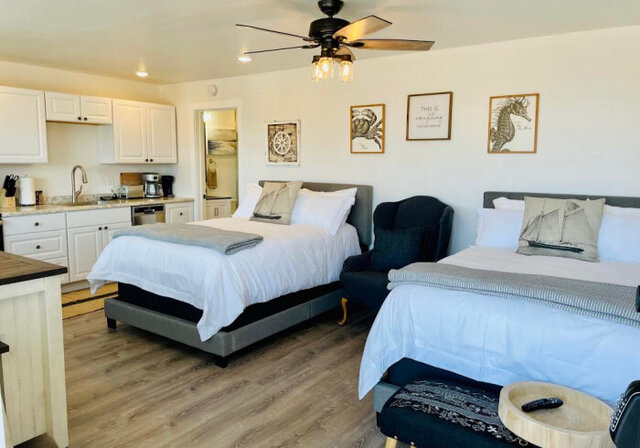 Image 2 for Mariner Studio #102