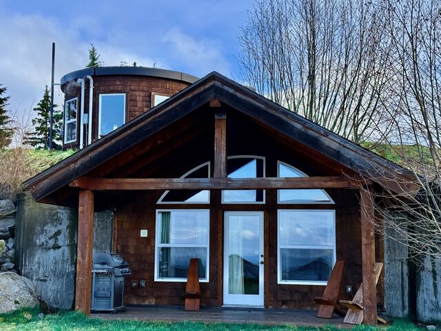 Image 5 for The Cove