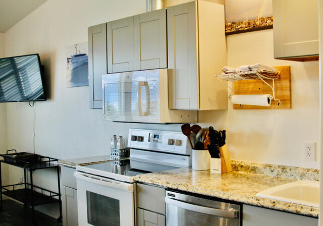 Image 3 for 1BR Sunseeker Suite #209