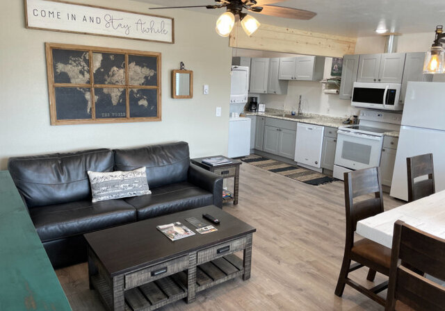 Image 2 for 1BR W/D Otter Raft Suite #104