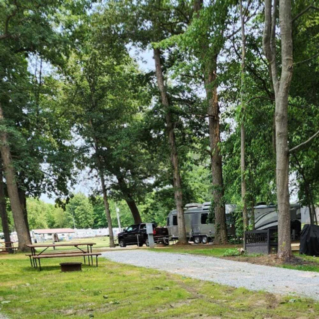 Image 2 for Gravel Back-In Site