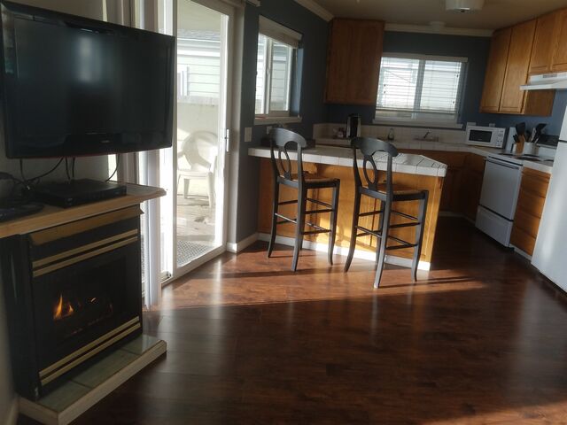 Image 3 for 02 Mermaid Quarters OceanFront