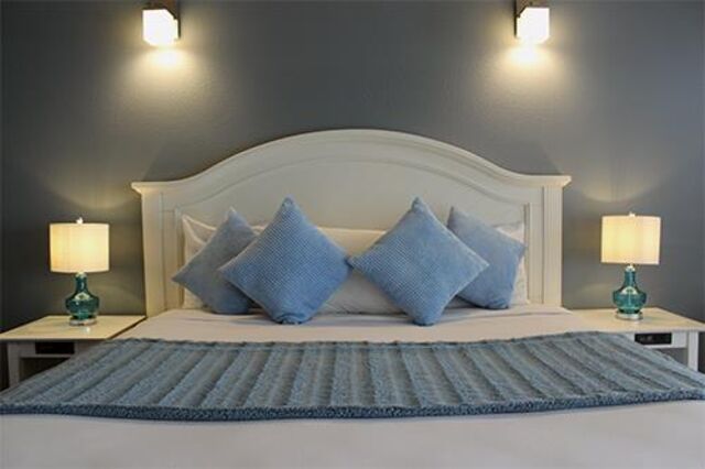 Image 1 for 21 Deluxe King Room OceanFront Balcony