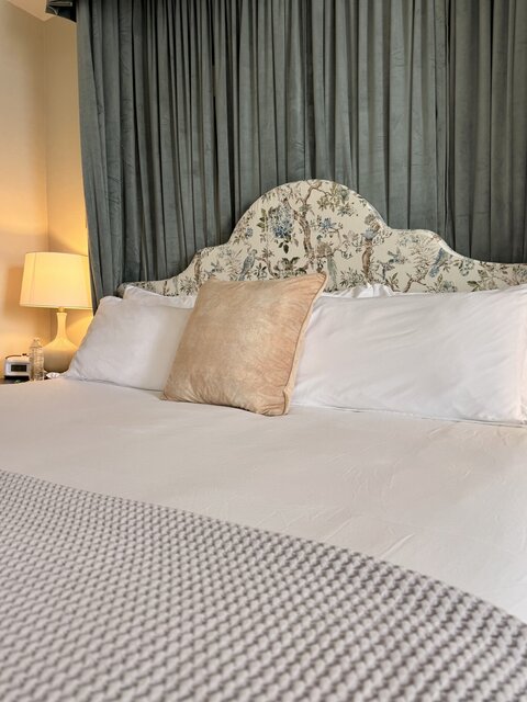 Image 2 for The Queen Suite