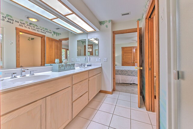 Image 5 for Restore Room at Emerald House