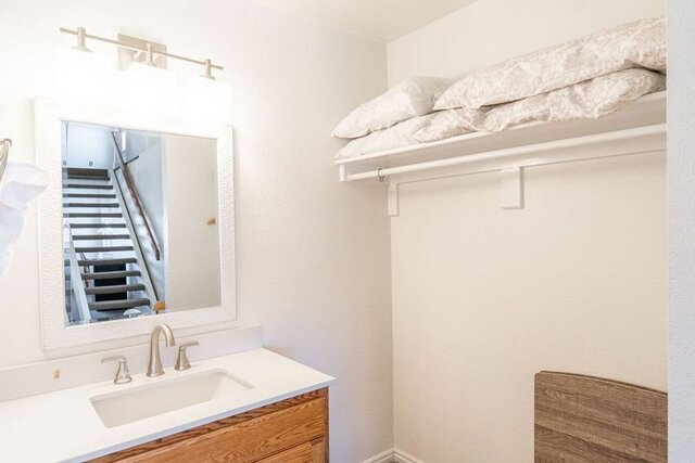 Image 6 for (#1) Triple King Suite