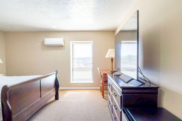 Image 7 for (#4) Single King Room