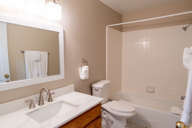 Image 7 for (#11) Double Queen, 2 Bedroom Suite