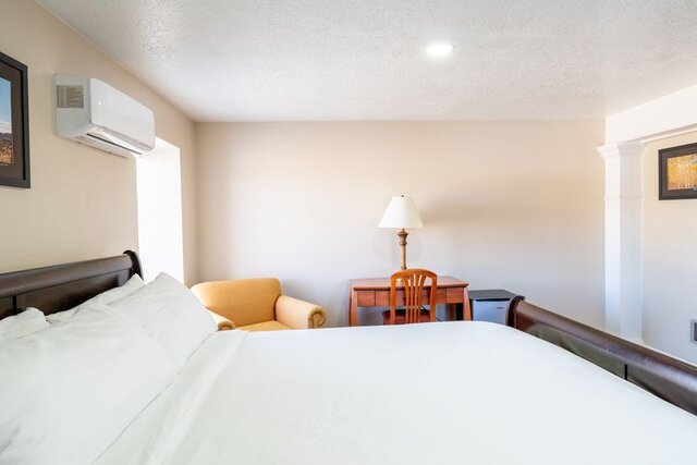 Image 1 for (#7) Single King Room