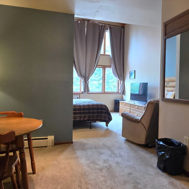 Image 2 for Lodge Room #25 "Gichi-Gami" - Upper Level