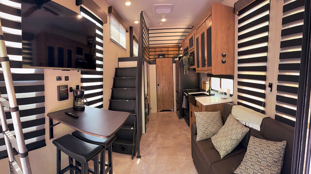 Image 8 for The Rig 2