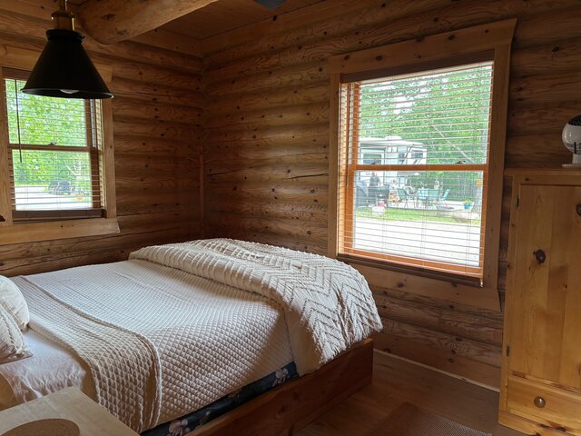 Image 14 for Cabin 6