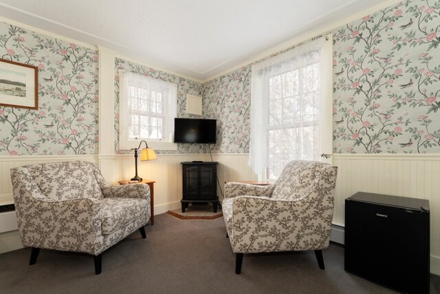 Image 8 for Balcony Room
